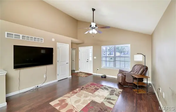 70 Countryside Estates DR, Troy, MO 63379