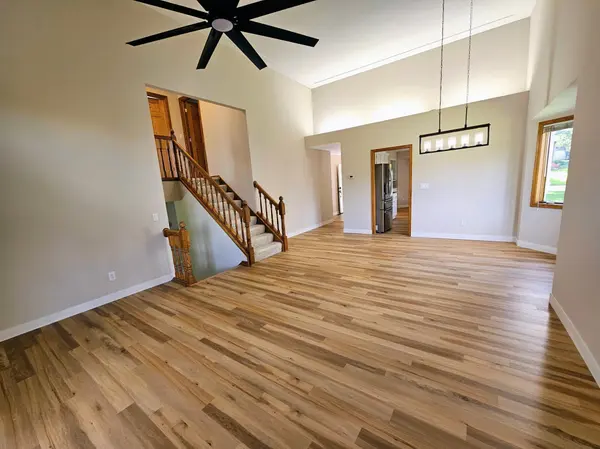 13762 93rd PL N, Maple Grove, MN 55369