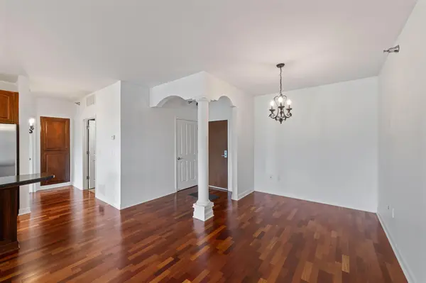 317 Groveland AVE #521, Minneapolis, MN 55403