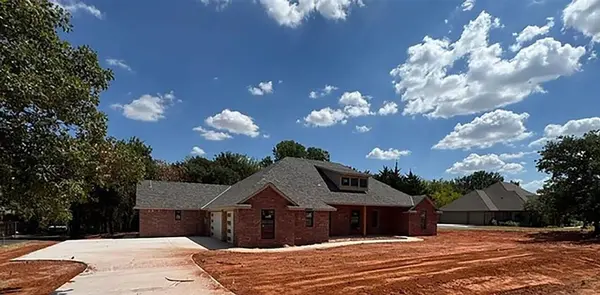 1544 Townsend GLN, Blanchard, OK 73010