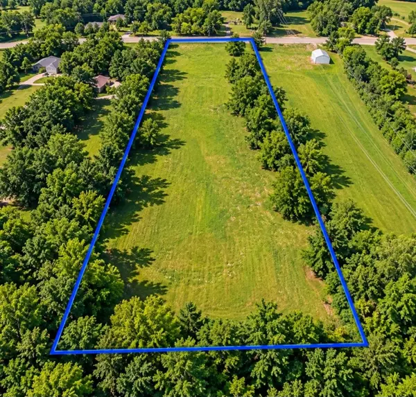 1103 Queener Rd, Loudon, TN 37774