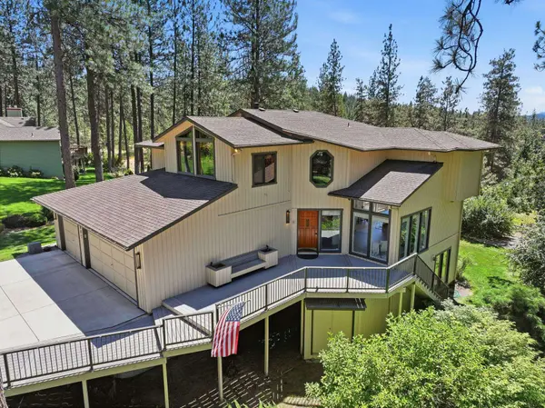 6807 S Tomaker Ln, Spokane, WA 99223