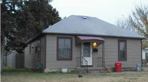 214 N IOWA, Winfield, KS 67156