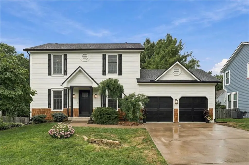14714 S Blackfoot DR, Olathe, KS 66062
