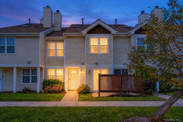2107 Whispering HLS, Chester, NY 10918