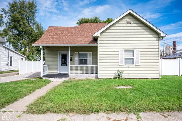 218 E Mechanic ST, Shelbyville, IN 46176