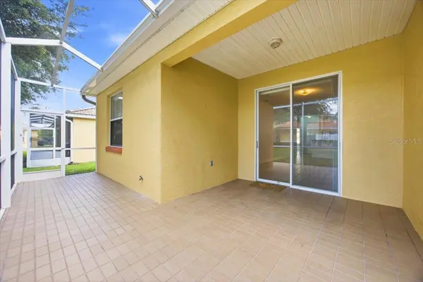 157 OCEAN BLUFF DR, Poinciana, FL 34759