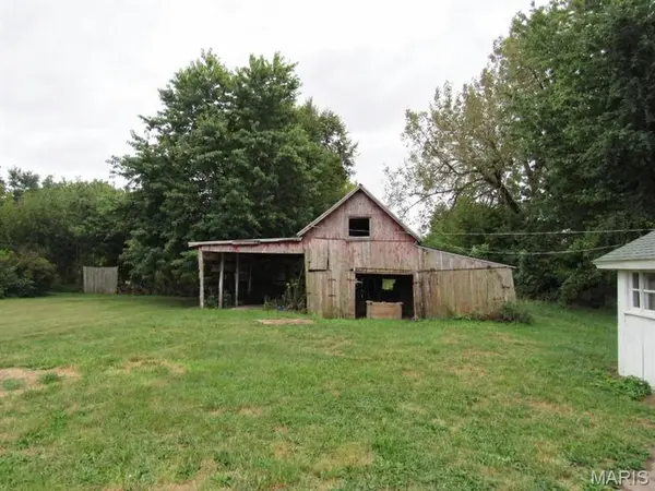 549 W Bridgeport ST, White Hall, IL 62092