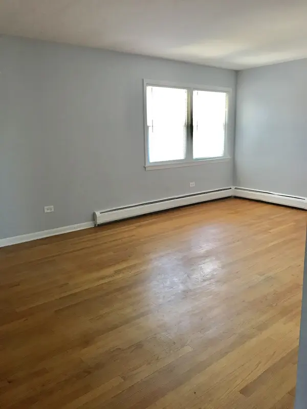 5916 W Fullerton AVE #2R, Chicago, IL 60639