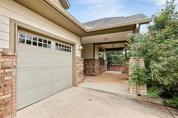 8960 Overlook DR, Guthrie, OK 73044