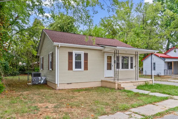 603 Glass Ln, Hopkinsville, KY 42240