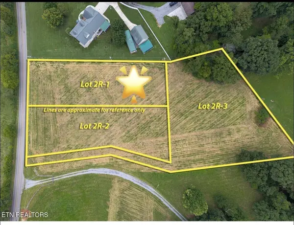21 Walker Rd, Maryville, TN 37801