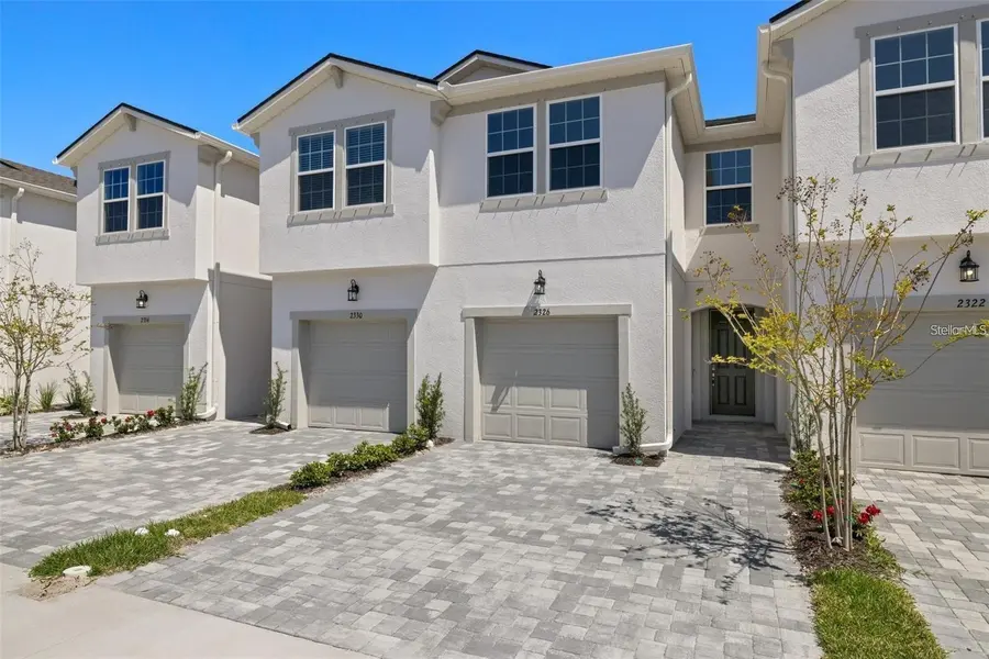 2326 SUMMERLIT ST, Lutz, FL 33559