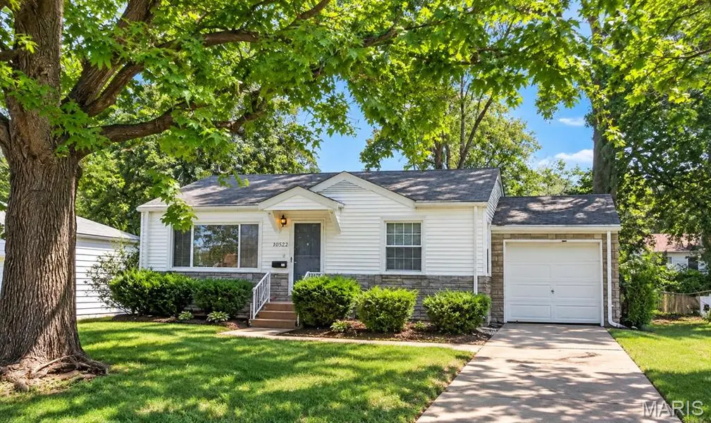 10522 Byfield DR, Bellefontaine Nghbrs, MO 63137