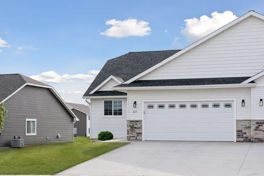 603 South Division ST, Roberts, WI 54023