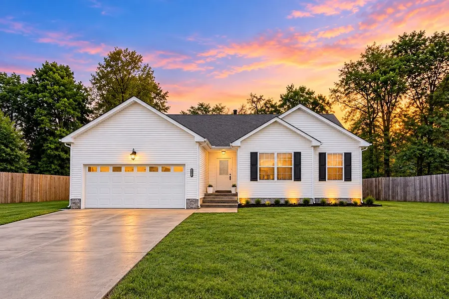1395 Scrub Oak Dr, Clarksville, TN 37042