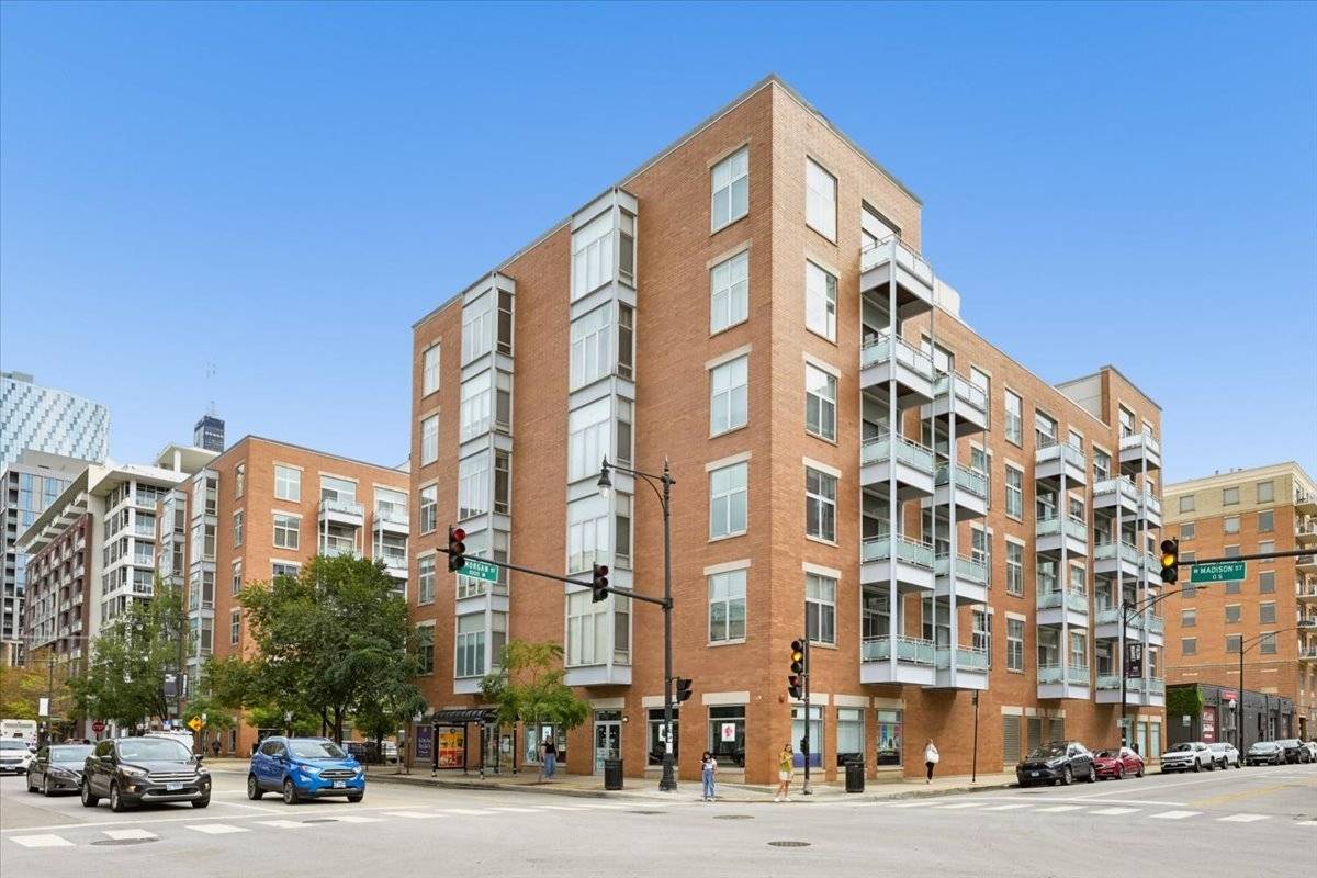 949 W Madison ST #407, Chicago, IL 60607