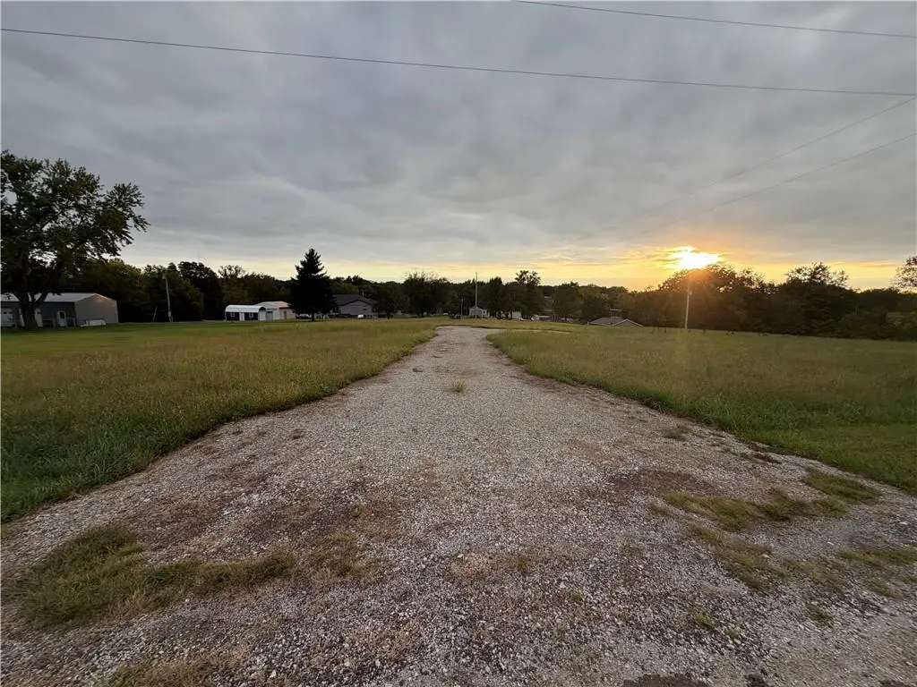 Lot 2047 Admiral DR, Gallatin, MO 64640
