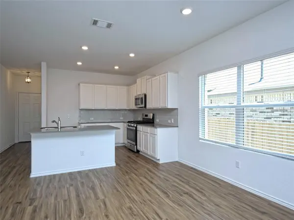 6520 Strelitzia CV, Round Rock, TX 78665