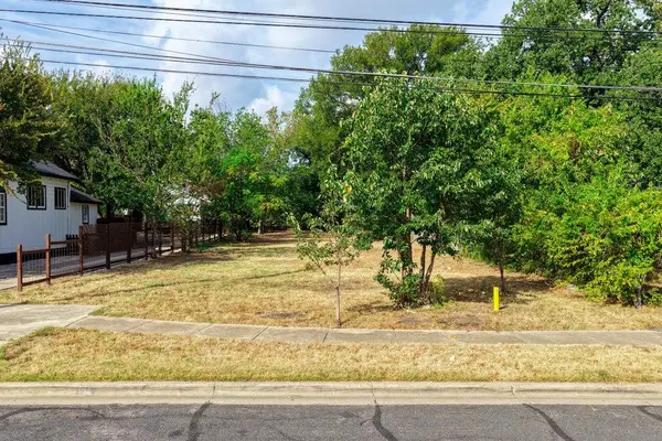 1172 Angelina ST, Austin, TX 78702