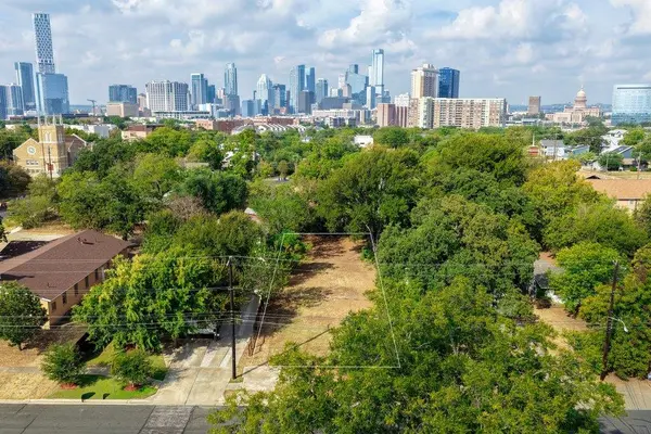 1172 Angelina ST, Austin, TX 78702