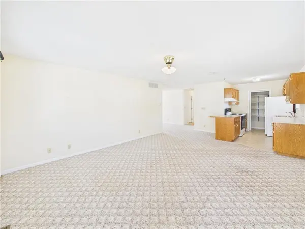 2104 S Holbrook ST, Fort Scott, KS 66701