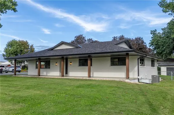 501 S US 71 HWY, Savannah, MO 64485