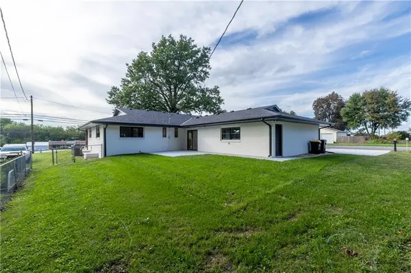 501 S US 71 HWY, Savannah, MO 64485