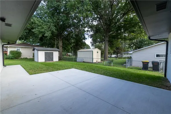 501 S US 71 HWY, Savannah, MO 64485