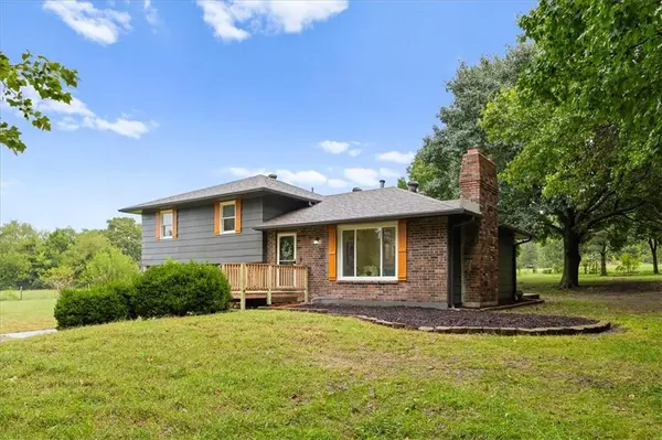 22990 155th ST, Leavenworth, KS 66048