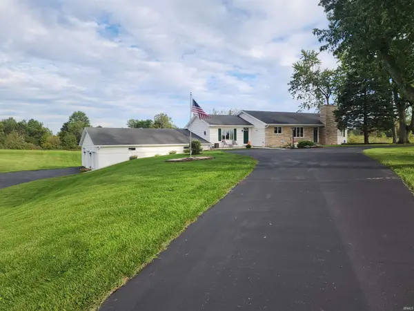10695 S 200 W RD, Geneva, IN 46740