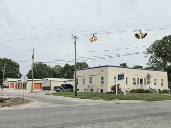 508 W Elnora ST, Odon, IN 47562
