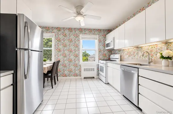 71-32 Little Neck Pkwy #148B, Bellerose, NY 11426