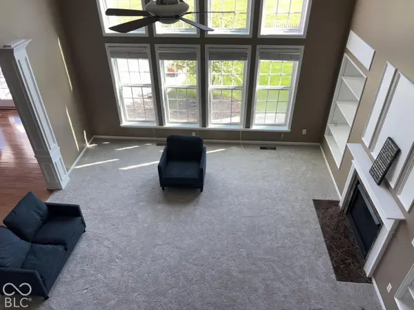 2801 Newbury CT, Zionsville, IN 46077