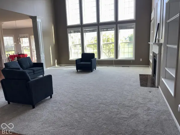 2801 Newbury CT, Zionsville, IN 46077