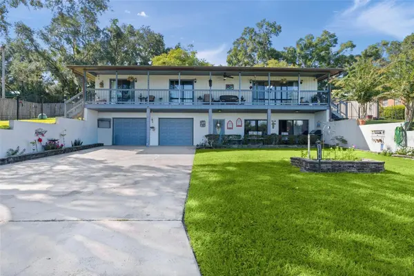 521 E MIRROR LAKE DR, Fruitland Park, FL 34731