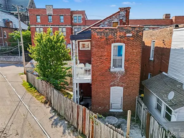 2642 Ohio AVE, St Louis, MO 63118