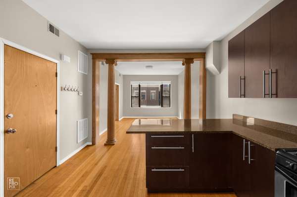 1904 W North AVE #2, Chicago, IL 60622