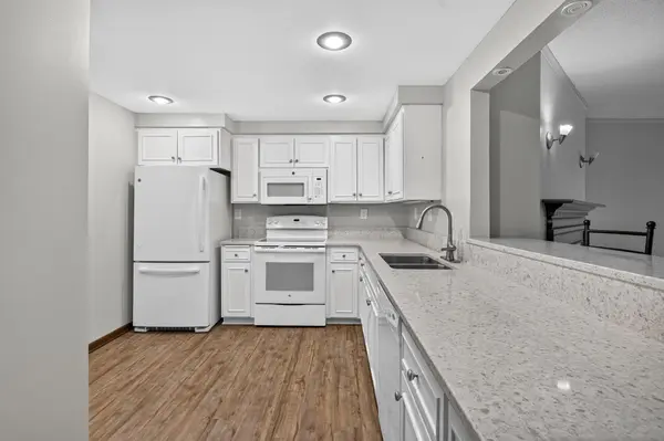 1077 Sibley Memorial HWY #608, Saint Paul, MN 55118