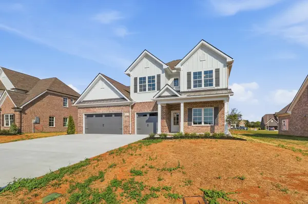 5561 Sinclair St, Murfreesboro, TN 37127