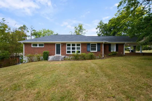 458 Oakley Dr, Nashville, TN 37220