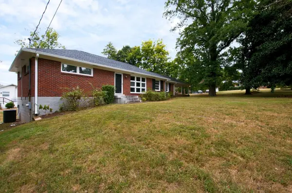 458 Oakley Dr, Nashville, TN 37220