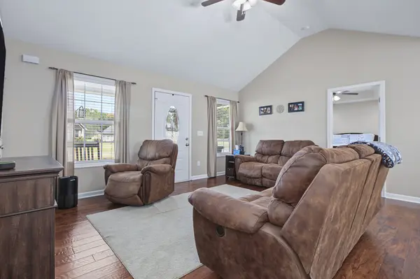 103 Williamsburg Blvd, Tullahoma, TN 37388