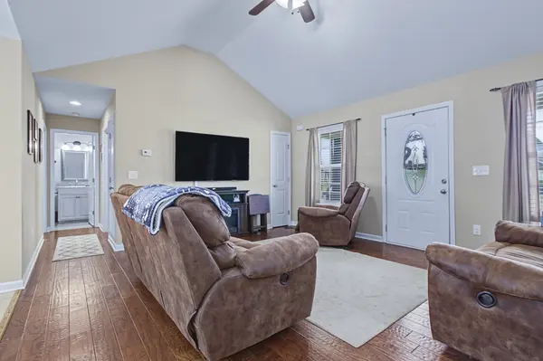 103 Williamsburg Blvd, Tullahoma, TN 37388