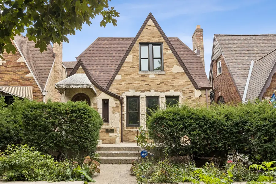 1749 N Newland AVE, Chicago, IL 60707