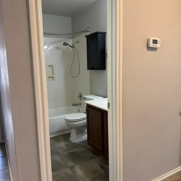 100 Carol Ave, Leander, TX 78641
