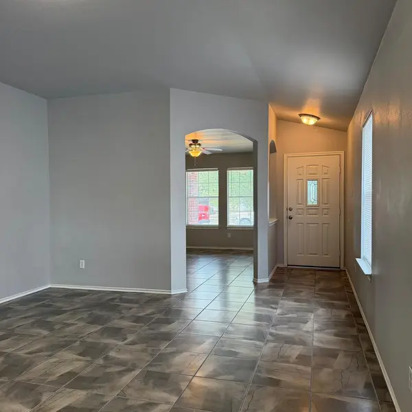 100 Carol Ave, Leander, TX 78641