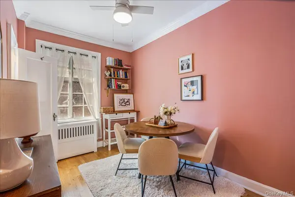38-30 Douglaston Pkwy #G2, Douglaston, NY 11363