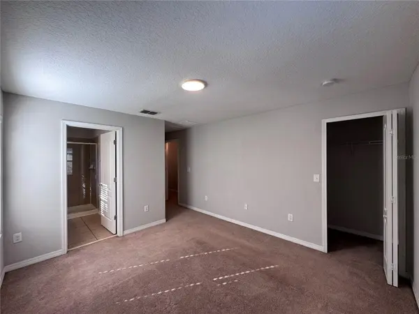 8526 GABLEBEND WAY, Tampa, FL 33647
