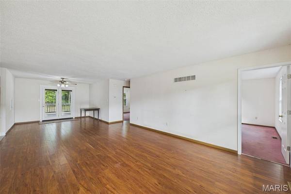 893 Woodridge DR, Arnold, MO 63010